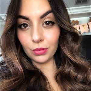 Meet your Posher, Leah